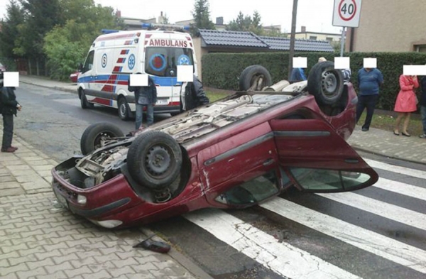 KROTOSZYN | Scania przewróciła Renault Megane