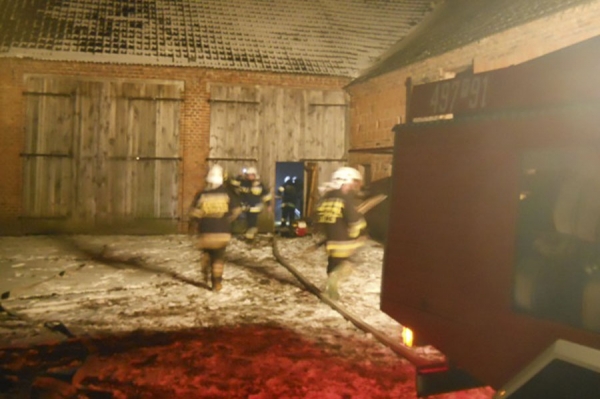 KONARZEW | Pożar w stodole
