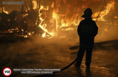 WRONÓW | Pożar budynków w gospodarstwie rolnym